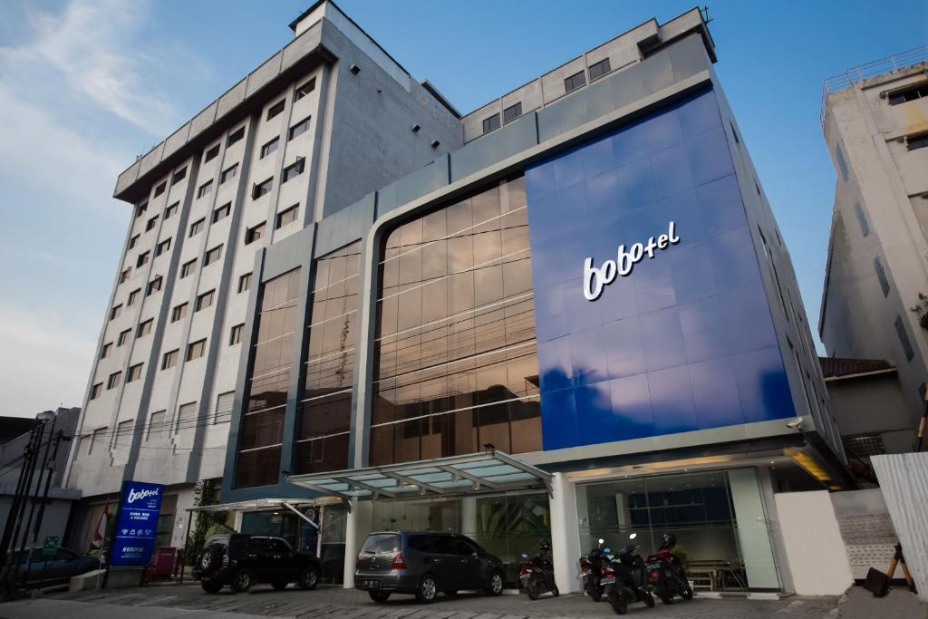 J Hotel Medan Buitenkant foto