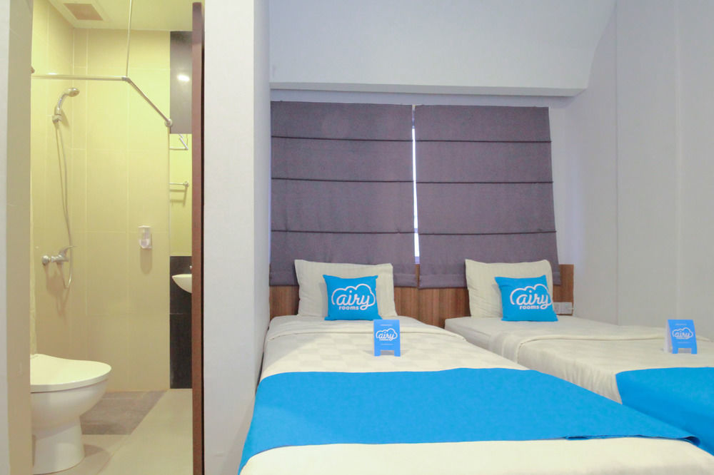 J Hotel Medan Buitenkant foto